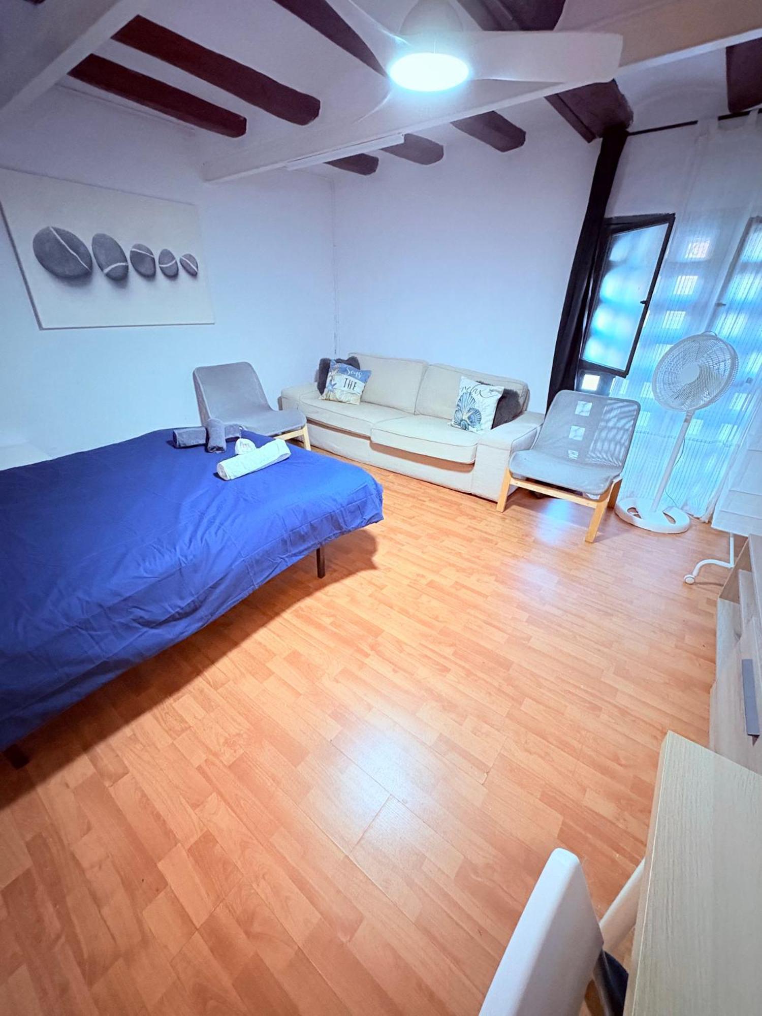 Stunning Flat For 6 People 3 Blocks From The Beach Plus Welcome Breakfast Βαρκελώνη Εξωτερικό φωτογραφία