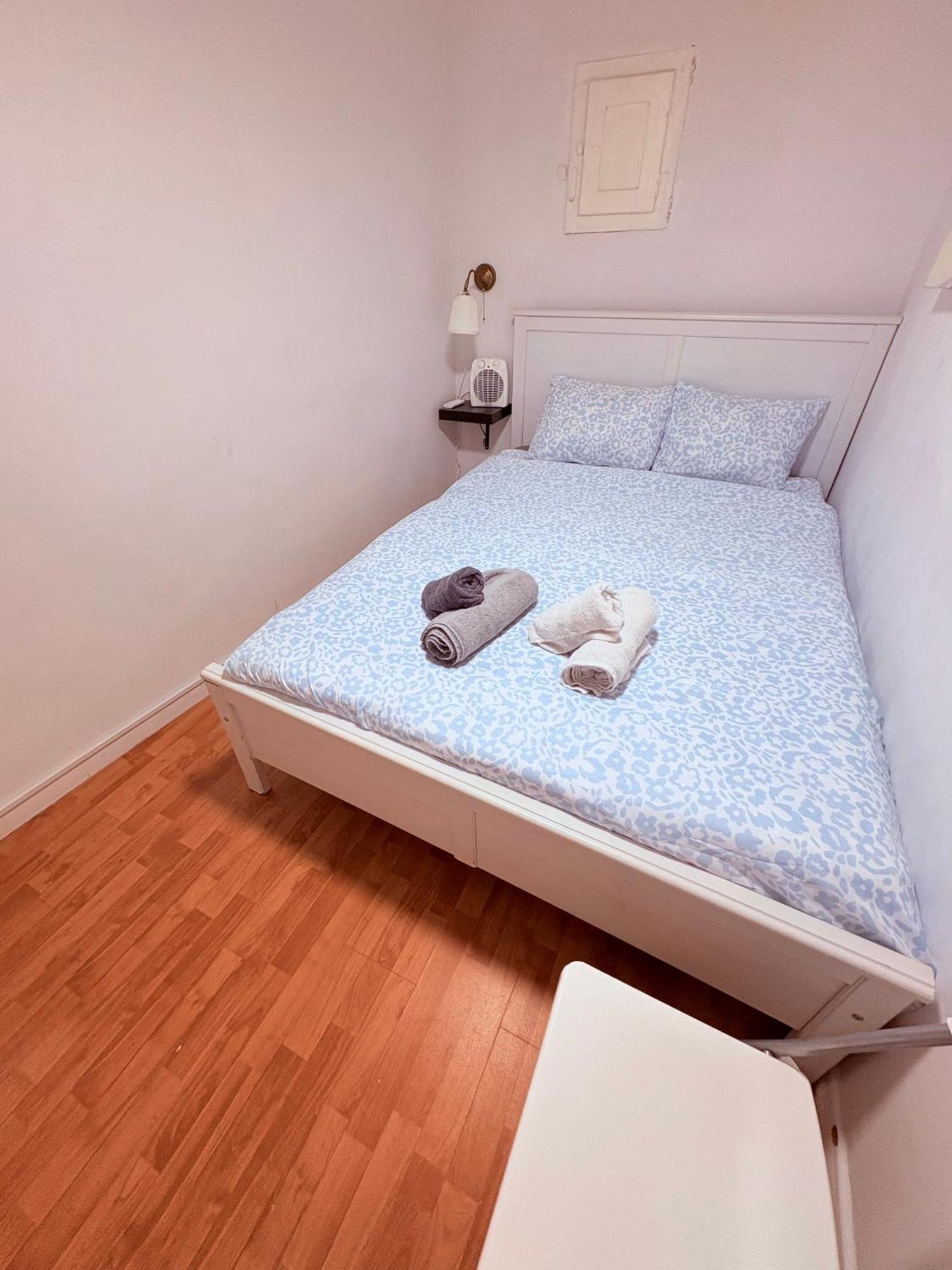 Stunning Flat For 6 People 3 Blocks From The Beach Plus Welcome Breakfast Βαρκελώνη Εξωτερικό φωτογραφία