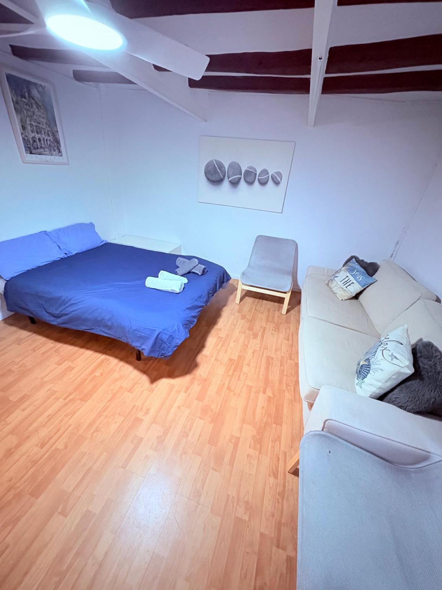 Stunning Flat For 6 People 3 Blocks From The Beach Plus Welcome Breakfast Βαρκελώνη Εξωτερικό φωτογραφία