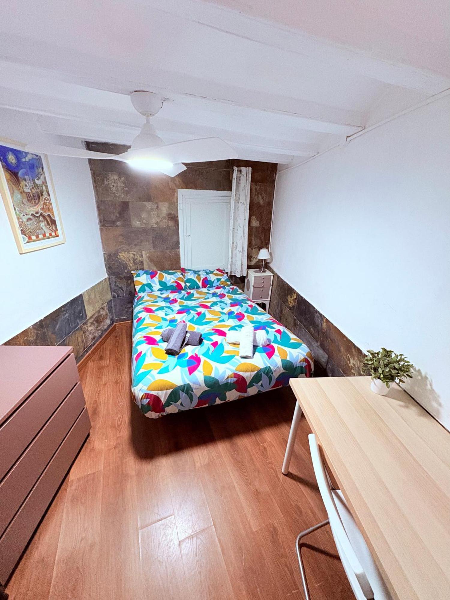 Stunning Flat For 6 People 3 Blocks From The Beach Plus Welcome Breakfast Βαρκελώνη Εξωτερικό φωτογραφία