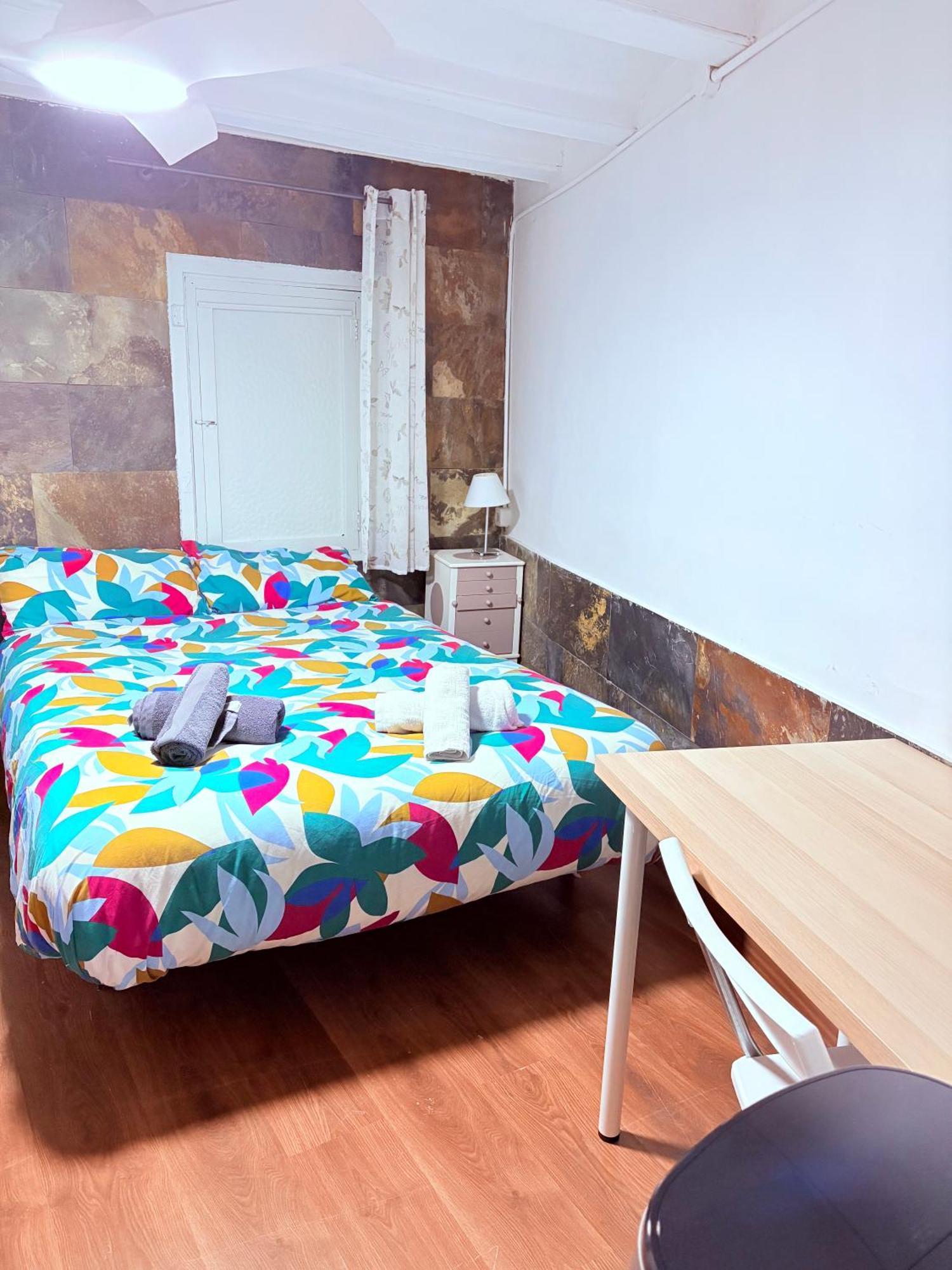 Stunning Flat For 6 People 3 Blocks From The Beach Plus Welcome Breakfast Βαρκελώνη Εξωτερικό φωτογραφία