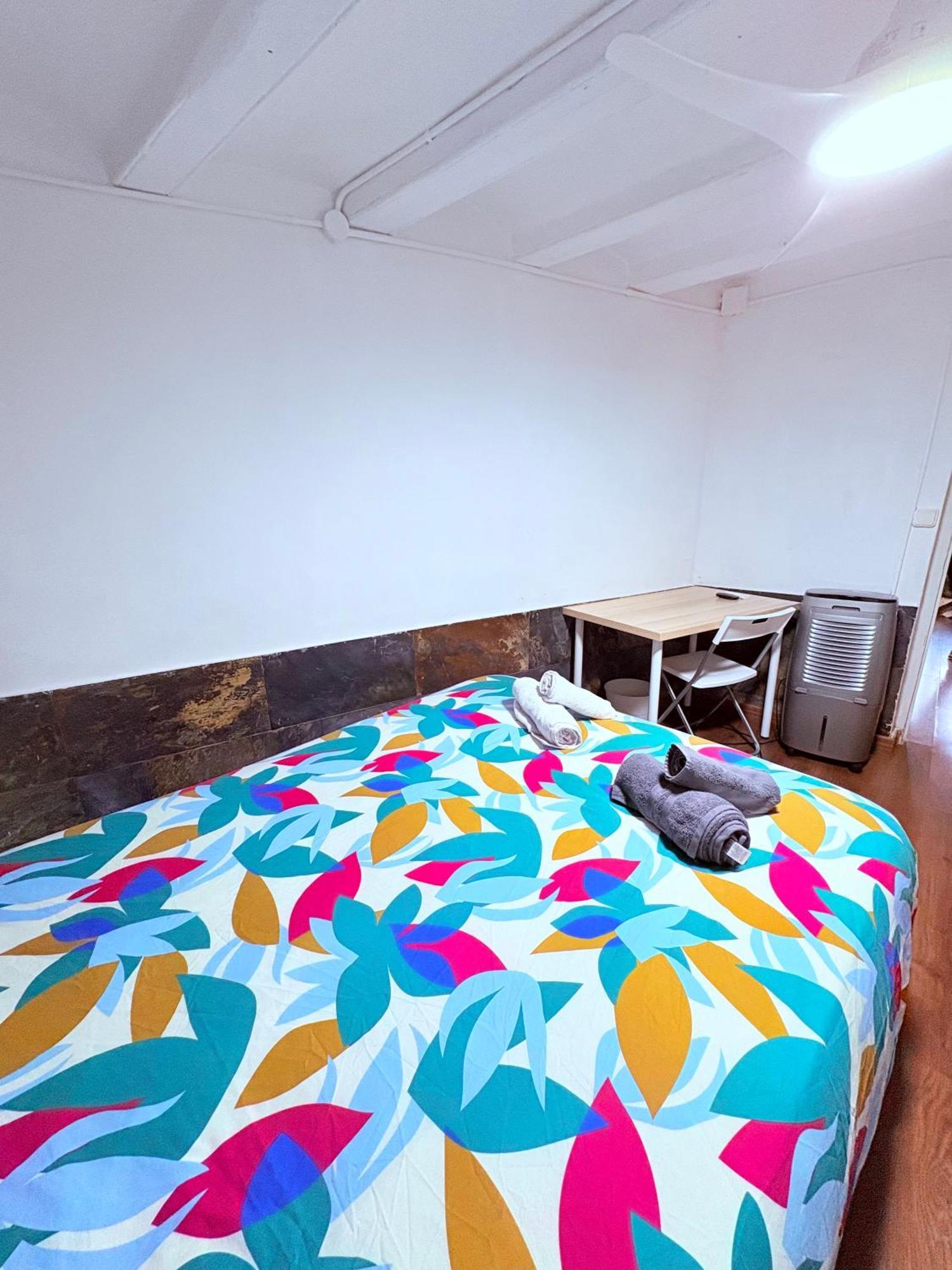 Stunning Flat For 6 People 3 Blocks From The Beach Plus Welcome Breakfast Βαρκελώνη Εξωτερικό φωτογραφία