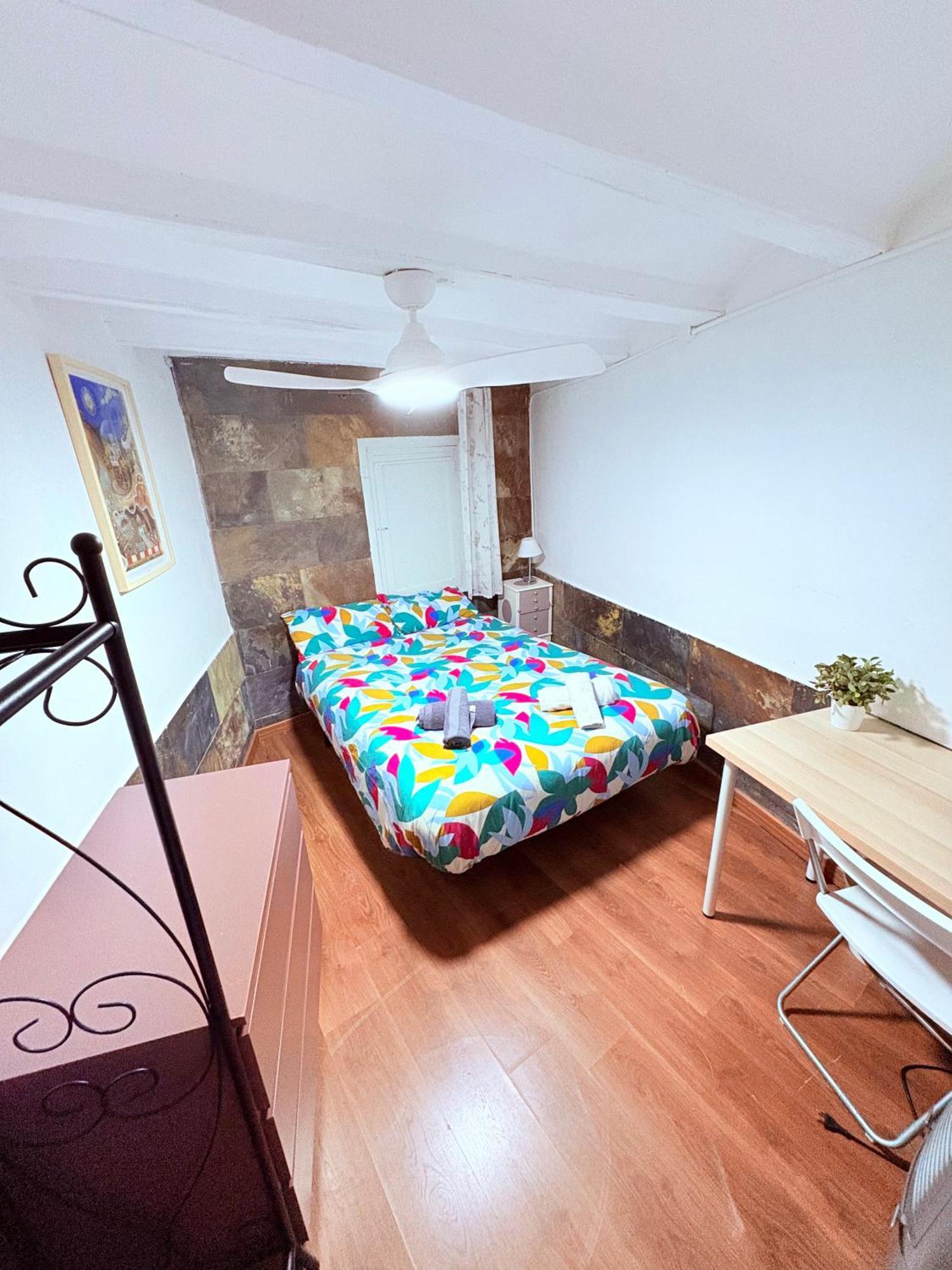 Stunning Flat For 6 People 3 Blocks From The Beach Plus Welcome Breakfast Βαρκελώνη Εξωτερικό φωτογραφία