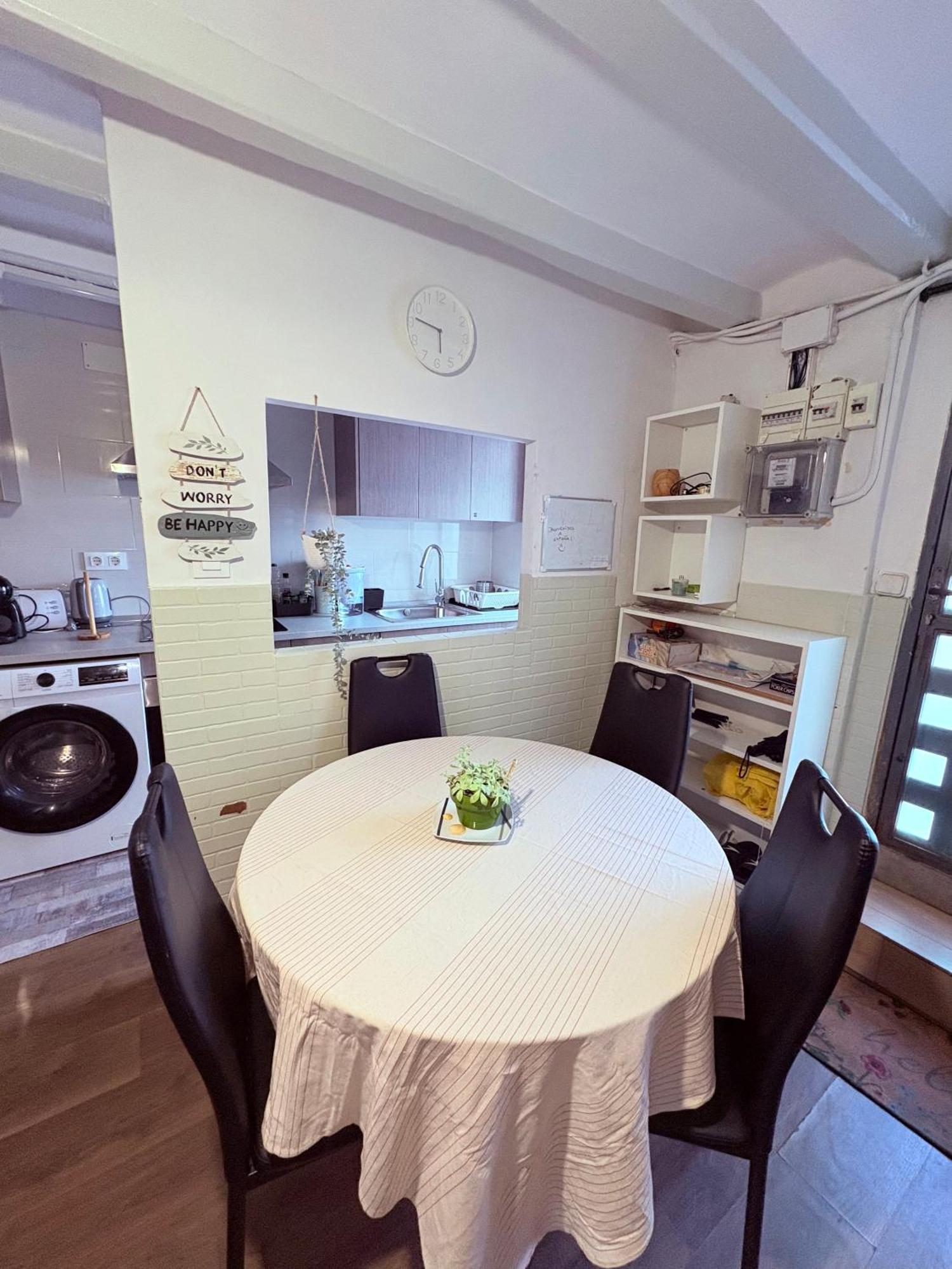 Stunning Flat For 6 People 3 Blocks From The Beach Plus Welcome Breakfast Βαρκελώνη Εξωτερικό φωτογραφία